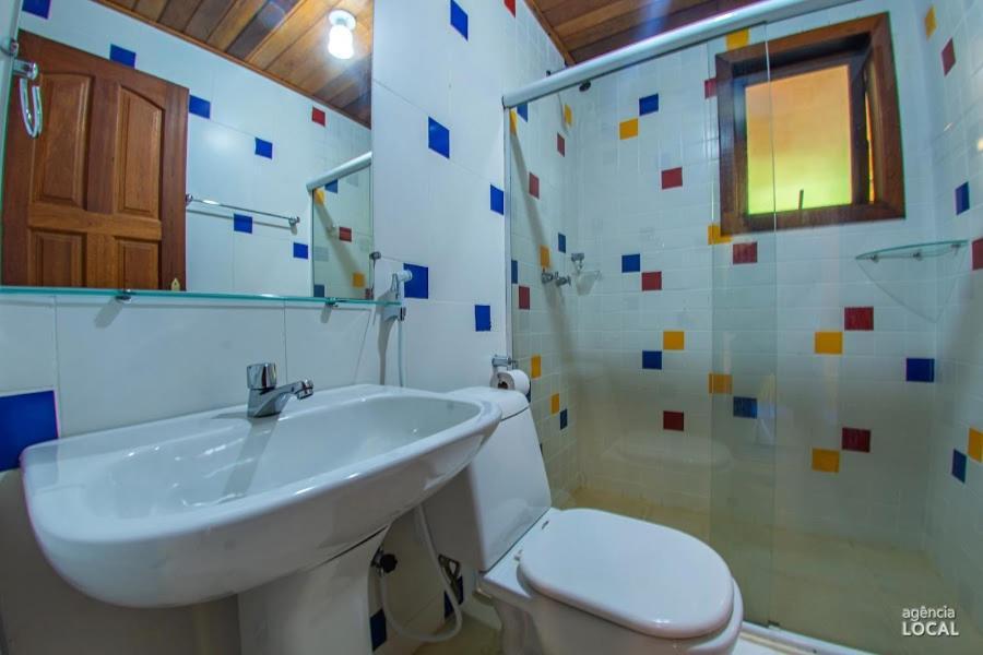 Casa Bonita Hospedagem E Cafe Vila do Abraao Ngoại thất bức ảnh