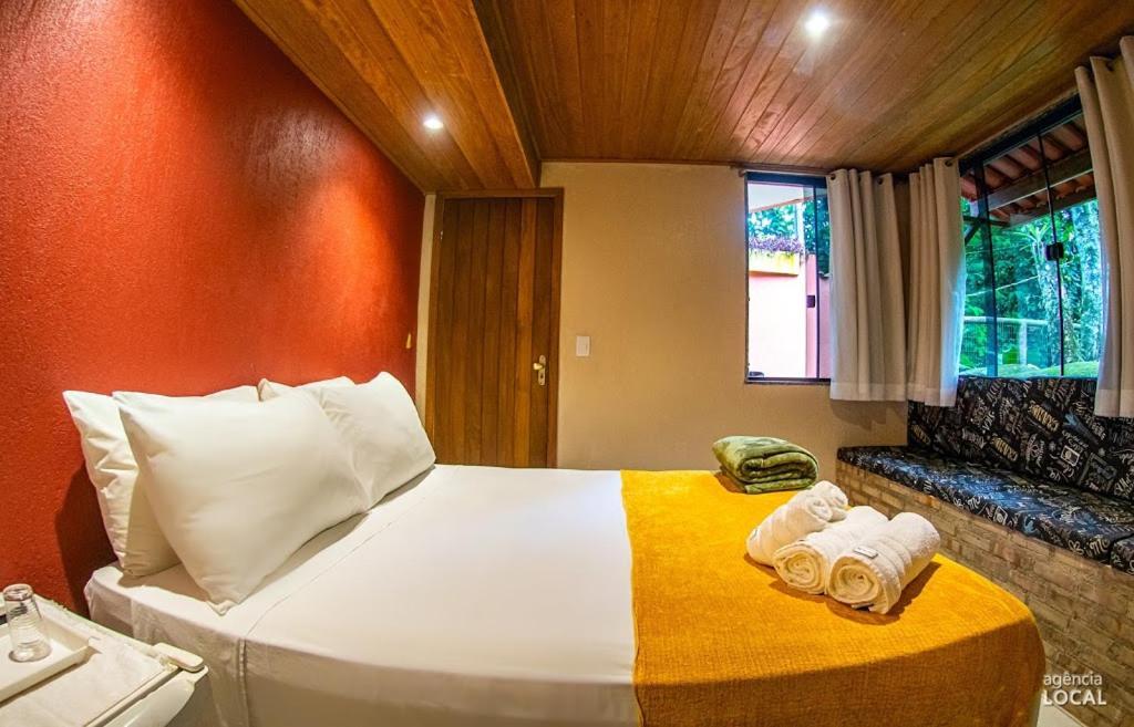 Casa Bonita Hospedagem E Cafe Vila do Abraao Ngoại thất bức ảnh