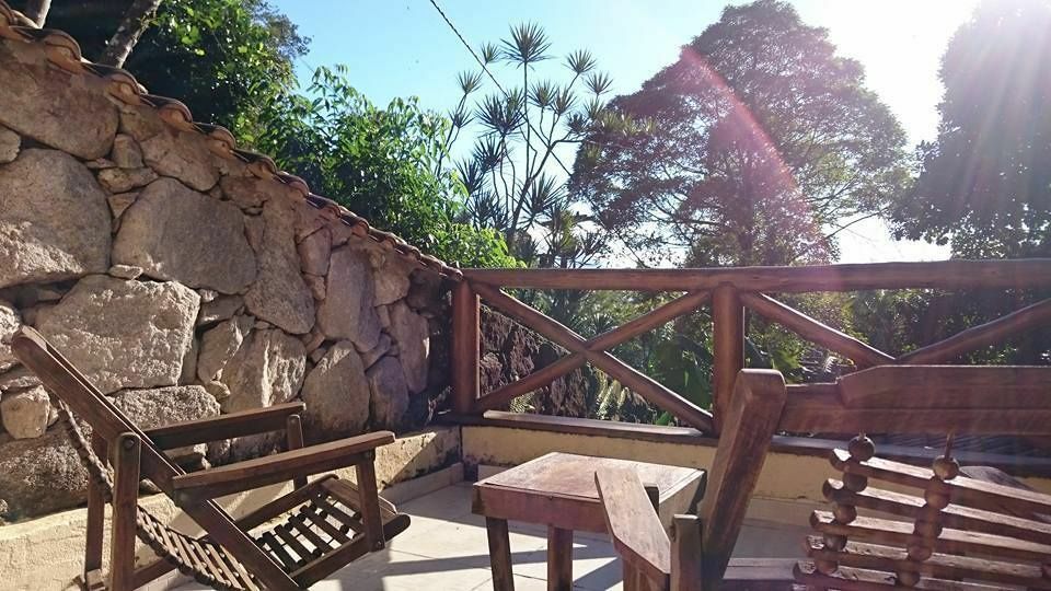 Casa Bonita Hospedagem E Cafe Vila do Abraao Ngoại thất bức ảnh
